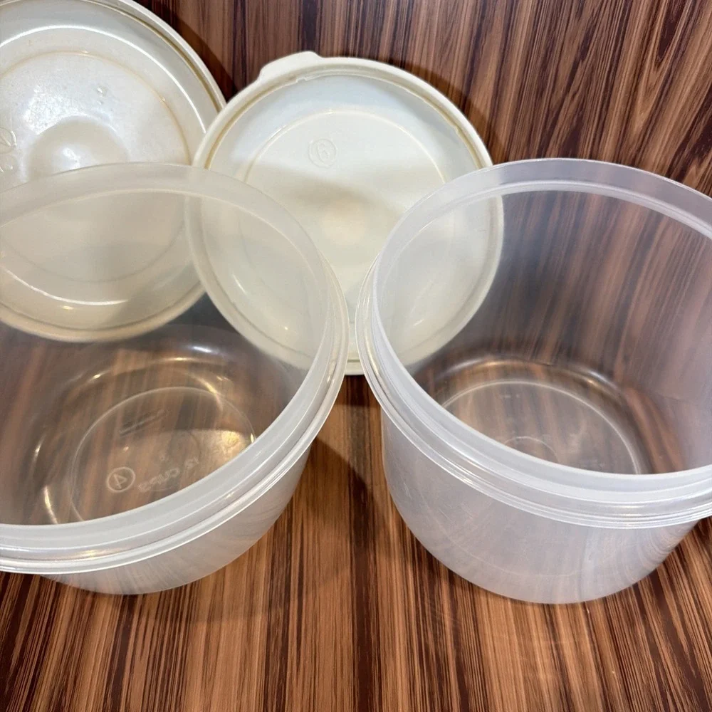 Vintage Rubbermaid Servin Saver Containers Set Of 2-10 Cups #9 & 12Cup #4 Almond